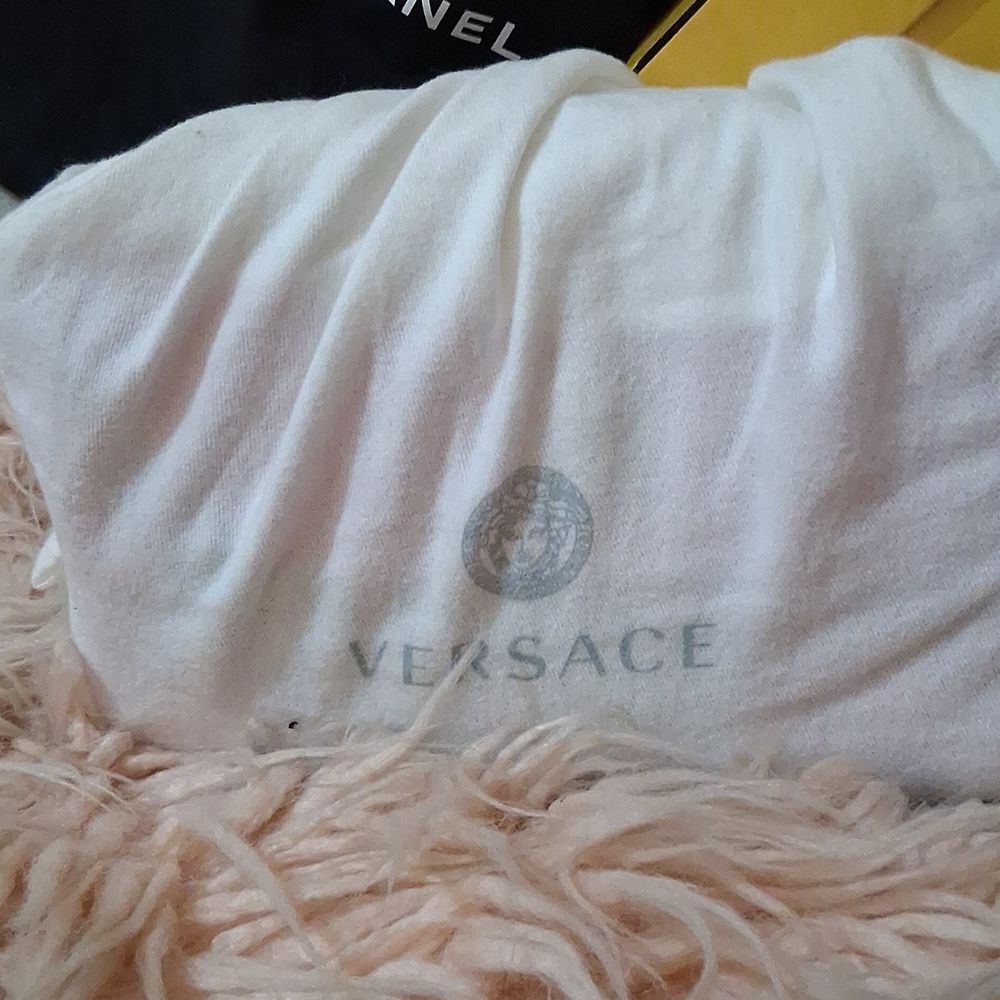 NWT Versace Pink Quilted Women's Bag - Picture 7 of 7